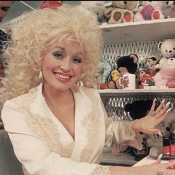 Meet your Posher, Carli - Picture 1 of 1